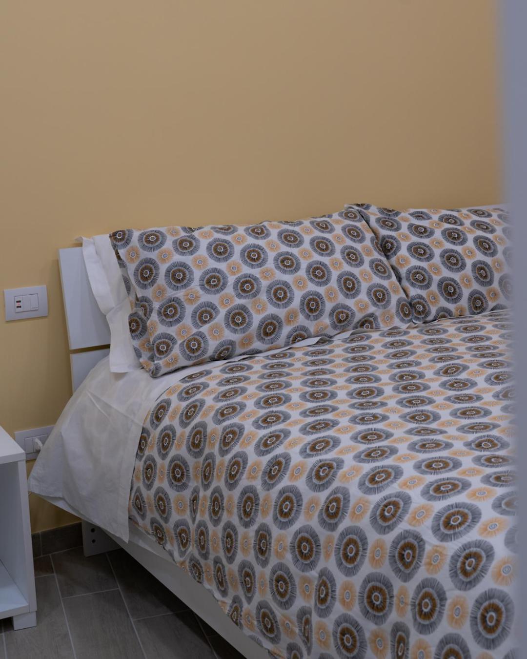 Hotel Dimora Cavour Neapel Zimmer foto